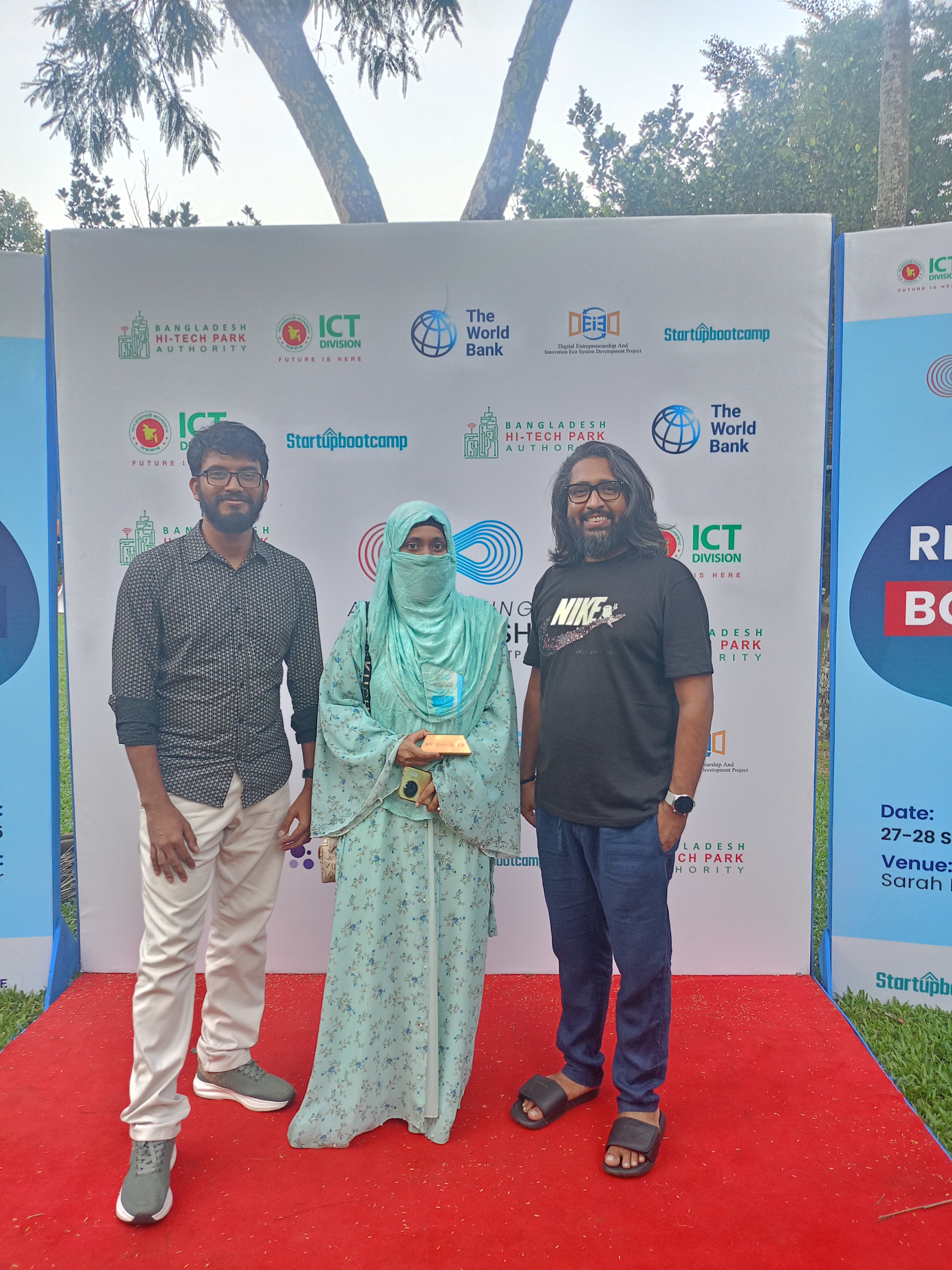 AquiVira product display